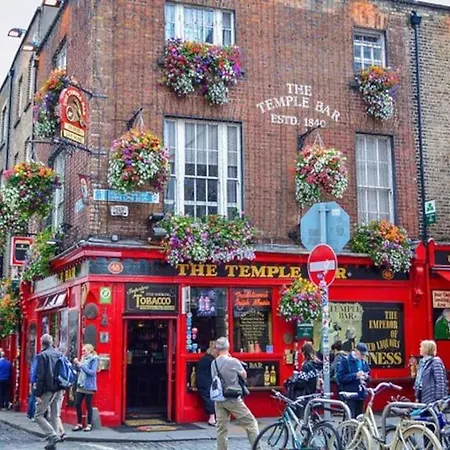 Location! Modern In Heart Of City! * Dublin