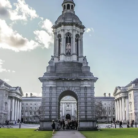 Location! Modern In Heart Of City! Apartment Dublin