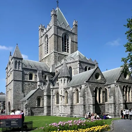 Modern Centre Close To Attractions Dublín