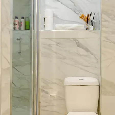 Location! Modern In Heart Of City! Dublino