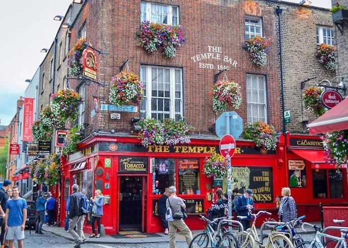 Location! Modern In Heart Of City! * Dublin