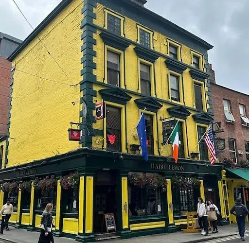 Apartman Location! Modern In Heart Of City! *