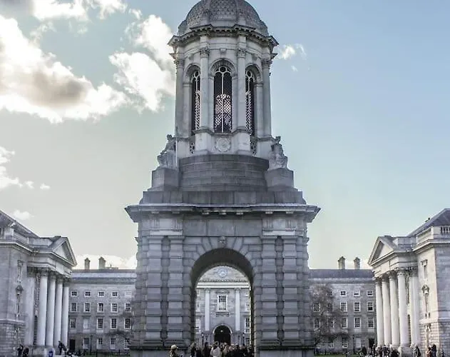 Location! Modern In Heart Of City! Apartman Dublin