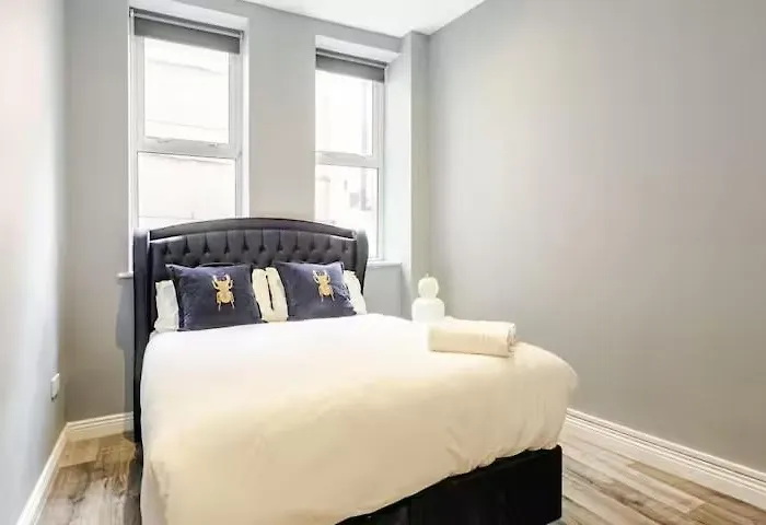 Location! Modern In Heart Of City! Apartman *